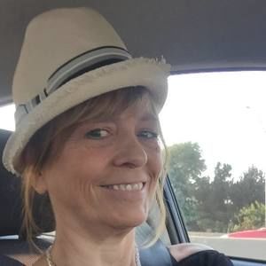 Meet your Posher, Holly